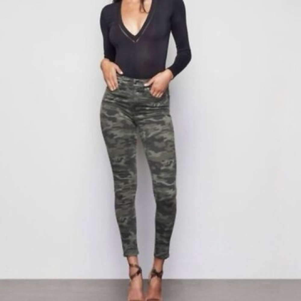 Good American Green Camo Skinny Pants